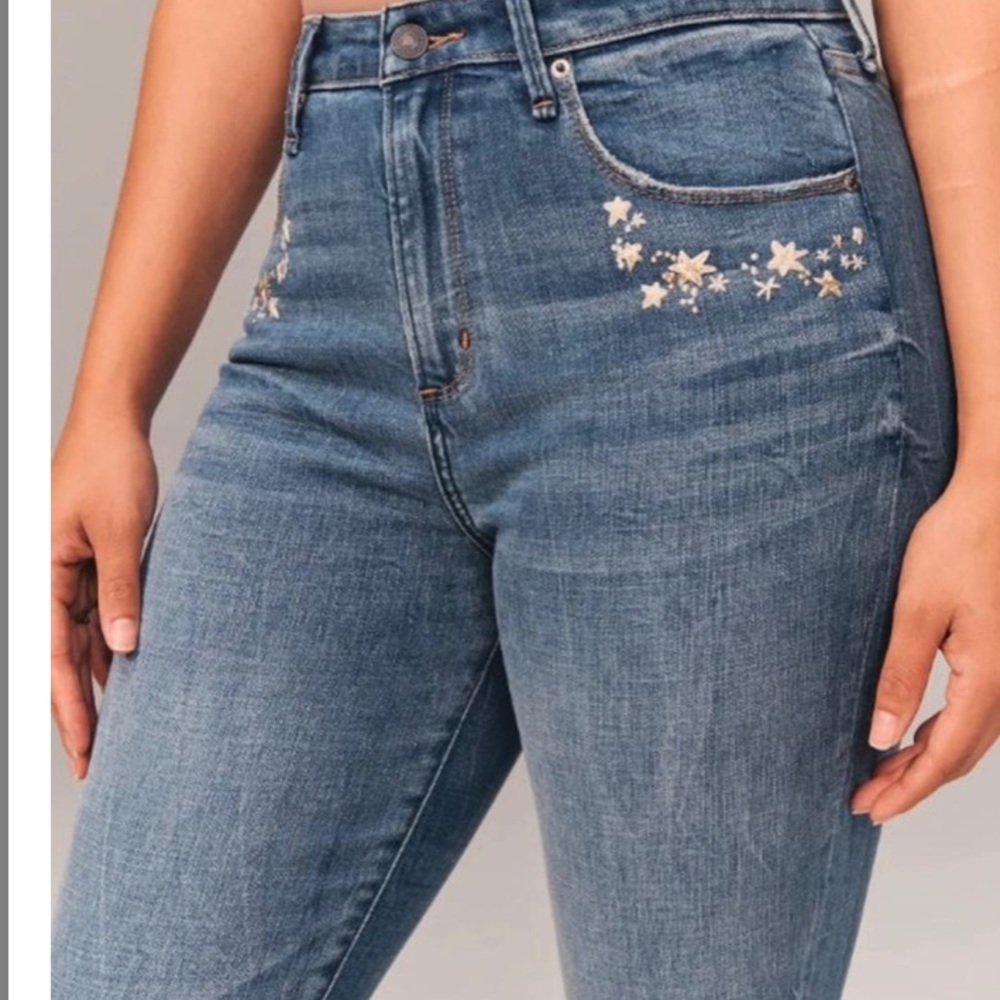 NWT Abercrombie & Fitch Medium Wash Super Embroidered Ankle High Skinny Jeans